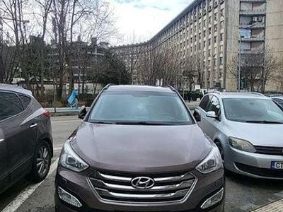 Second-hand Hyundai Santa Fe Style 197 CP (144 kW) 2013 Culoaremaro SUV