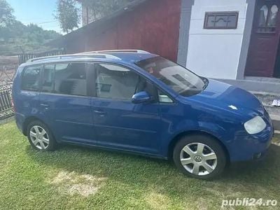 Second-hand VW Touran 140 CP (102 kW) 2005 Albastru Monovolum
