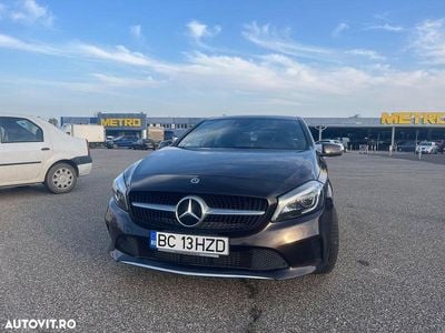 Culoaremaro Utilizat 2017 Mercedes A200 Hatchback | 8.250 EUR