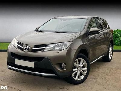 Culoaremaro Second-hand 2013 Toyota RAV4 Luxury SUV | 13.400 EUR (Puțin scump)