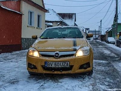 Galben Utilizat 2007 Opel Tigra Coupe | 2.000 EUR