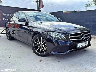 Culoarenegru Utilizat 2020 Mercedes E220 Avantgarde Berlinǎ | 27.000 EUR (Preț bun)