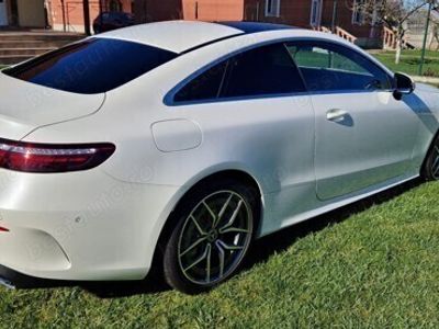 Alb Utilizat 2021 Mercedes E200 Coupe | 42.900 EUR (Scump)