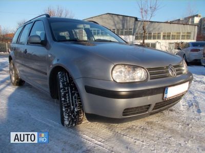 Argintiu metalizat Utilizat 2004 VW Golf IV Break | 2.880 EUR (Scump)