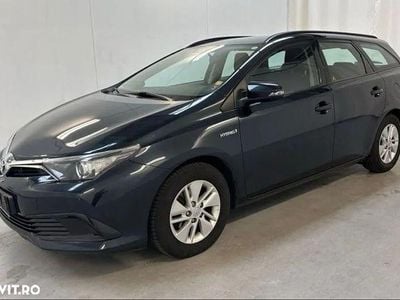 Toyota Auris Hybrid