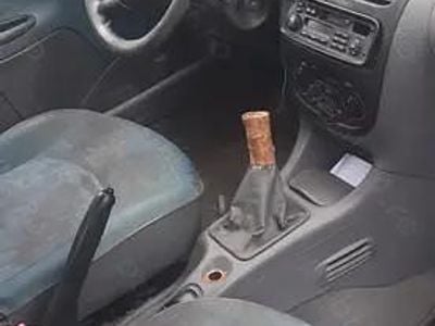 Utilizat 2000 Peugeot 206 Hatchback | 600 EUR