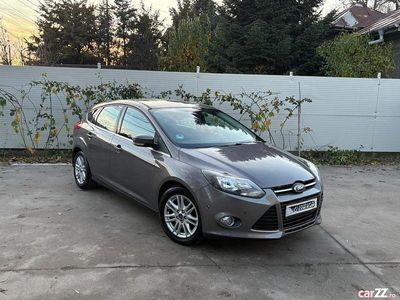 Gri Utilizat 2012 Ford Focus Titanium Hatchback | 4.250 EUR (Preț OK)