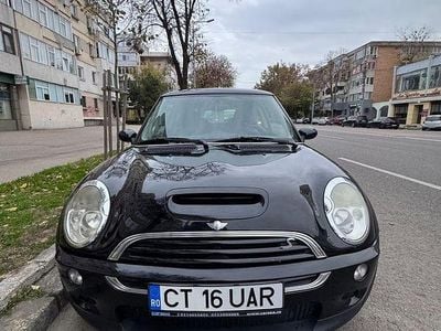 Culoarenegru Utilizat 2002 Mini Cooper S Hatchback | 2.000 EUR