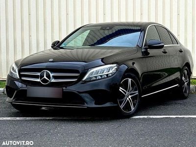 Culoarenegru Second-hand 2020 Mercedes C300 AMG line Berlinǎ | 22.000 EUR (Preț bun)