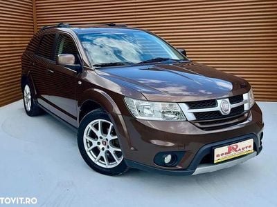 Culoaremaro Utilizat 2012 Fiat Freemont Urban SUV | 5.680 EUR