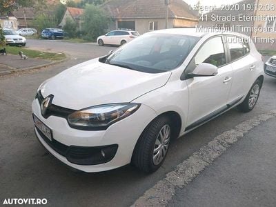 Second-hand Renault Mégane 110 CP (80 kW) 2015 Culoarealb Berlinǎ