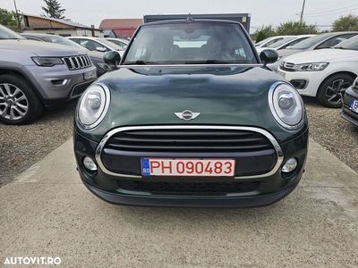 Second-hand Mini Cooper Cabriolet 116 CP (85 kW) 2017 Verde Cabrio