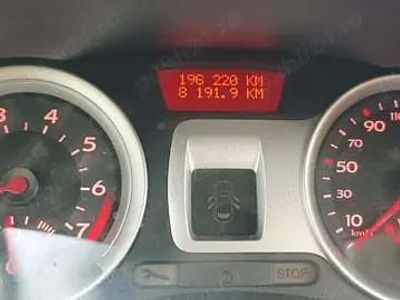 Second-hand Renault Clio III Dynamique 75 CP (55 kW) 2006 Hatchback