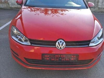 Culoarerosu Utilizat 2016 VW Golf VII Trendline Break | 11.900 EUR (Scump)