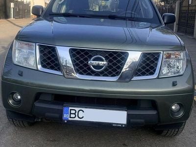 Second-hand Nissan Pathfinder 171 CP (125 kW) 2006 Culoareverde SUV
