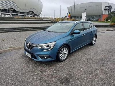 Culoarealbastru Utilizat 2018 Renault Mégane GrandTour Break | 7.200 EUR (Preț bun)