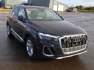 Second-hand Audi Q5 Business 204 CP (150 kW) 2025 Culoarealbastru SUV