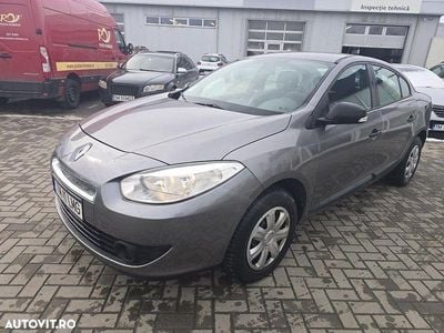 Culoaregri Second-hand 2011 Renault Fluence Authentique Berlinǎ | 3.790 EUR (Preț OK)