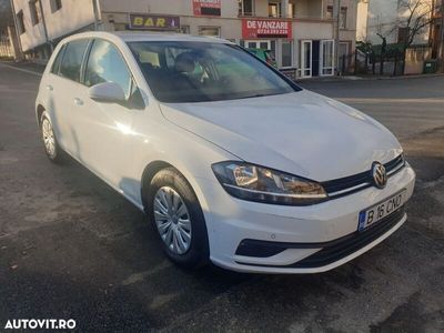 second-hand VW Golf 1.6 TDI Trendline