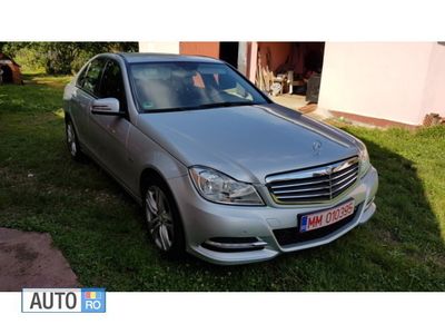 second-hand Mercedes C200 