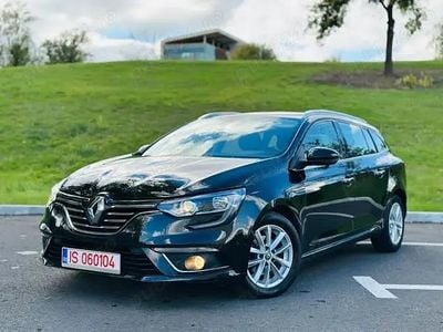 Utilizat 2019 Renault Mégane IV Intens Berlinǎ | 10.999 EUR (Puțin scump)