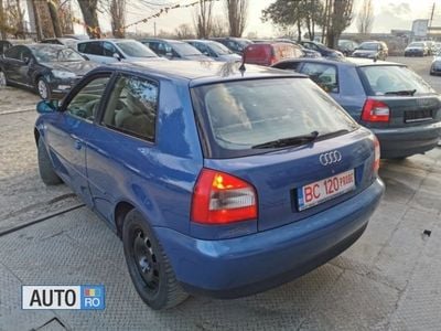 Second-hand Audi A3 130 CP (95 kW) 2002 Albastru marin metalizat Coupe