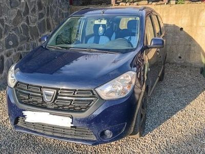 second-hand Dacia Lodgy 1.5 dCi 90 CP Laureate