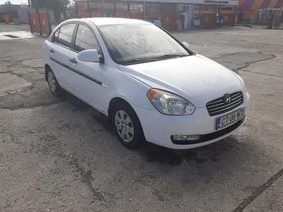 Utilizat 2009 Hyundai Accent Berlinǎ | 1.700 EUR