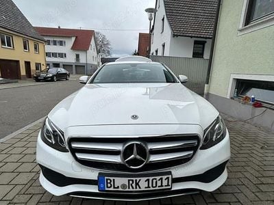 Mercedes E220