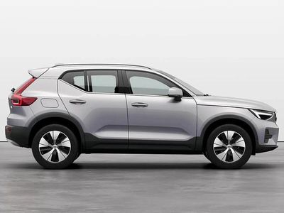 ["silver dawn"] Second-hand 2023 Volvo XC40 Plus SUV | 47.655 EUR
