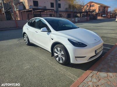 Second-hand Tesla Model Y 378 kW (514 CP) 2022 Culoarealb SUV