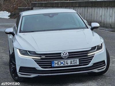 Second-hand VW Arteon R-line 150 CP (110 kW) 2018 Culoarealb Hatchback