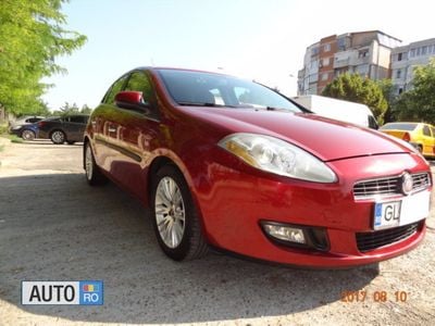 Second-hand Fiat Bravo Emotion 120 CP (88 kW) 2008 Rosu Hatchback
