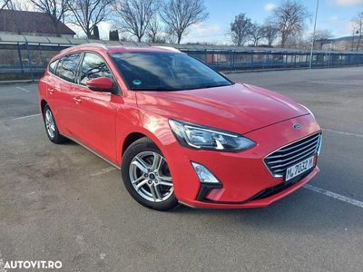 Culoarerosu Second-hand 2019 Ford Focus Cool & Connect Break | 9.499 EUR (Preț OK)