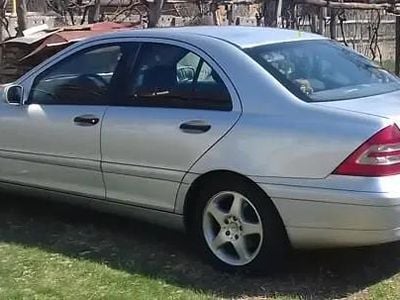 Second-hand Mercedes C180 143 CP (105 kW) 2002 Gri Berlinǎ