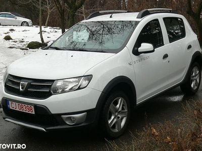 Second-hand Dacia Sandero Stepway 90 CP (66 kW) 2016 Alb Hatchback