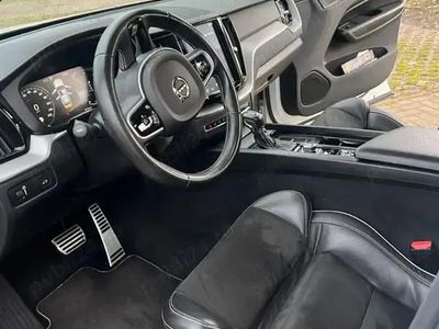 Utilizat 2018 Volvo XC60 SUV | 26.750 EUR (Scump)