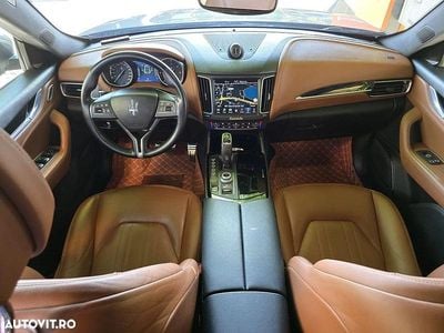 Culoaregri Utilizat 2019 Maserati Levante GranLusso SUV | 29.890 EUR (Puțin scump)