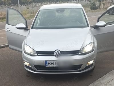 Utilizat 2014 VW Golf VII Hatchback | 7.950 EUR (Scump)