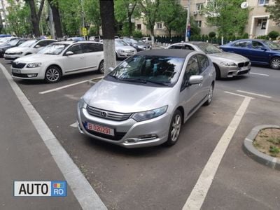Second-hand Honda Insight 88 CP (64 kW) 2011 Argintiu Berlinǎ