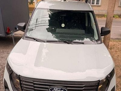 Culoaregri Second-hand 2024 Ford Tourneo Courier Trend Monovolum | 19.700 EUR (Super Preț)