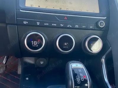 Second-hand Jaguar E-Pace 180 CP (132 kW) 2020 Negru SUV