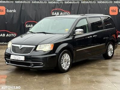 Culoarenegru Utilizat 2014 Lancia Voyager S Monovolum | 12.499 EUR