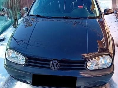 Second-hand VW Golf IV 55 CP (40 kW) 2001 Negru Berlinǎ