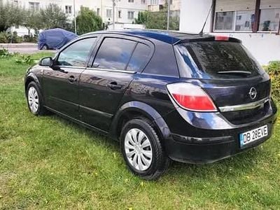 Second-hand Opel Astra 110 CP (80 kW) 2005 Berlinǎ