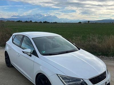 Culoarewhite Second-hand 2015 Seat Leon FR Hatchback | 9.600 EUR (Preț OK)