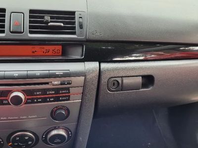 second-hand Mazda 3 Sedan 1.6 CD