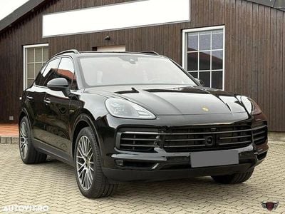 Culoarenegru Second-hand 2022 Porsche Cayenne Platinum Edition SUV | 74.115 EUR (Scump)