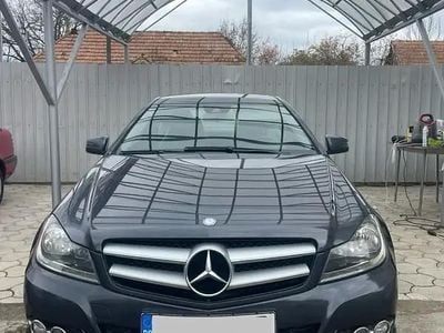 Gri Utilizat 2011 Mercedes 220 Coupe | 9.400 EUR