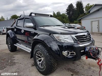 second-hand Toyota HiLux 4x4 Cabina Dubla Style+